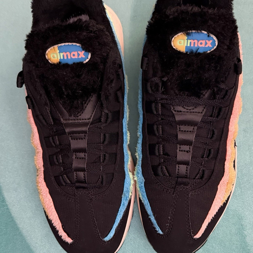 Nike Air Max 95 Shoes Womens Size 10 Multicolor Faux Fur Sneakers DB9577-001 - Picture 4 of 9
